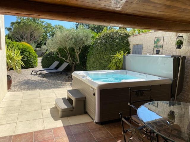 Mas Beau Soleil & Spa Cottages De Charme Avec Jacuzzi&Jardin Prives Сен-Ремі-де-Прованс Екстер'єр фото