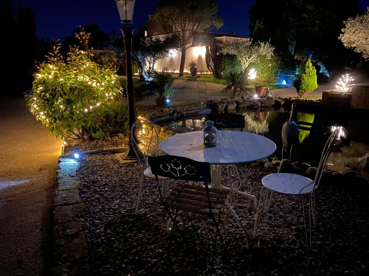 Mas Beau Soleil & Spa Cottages De Charme Avec Jacuzzi&Jardin Prives Сен-Ремі-де-Прованс Екстер'єр фото