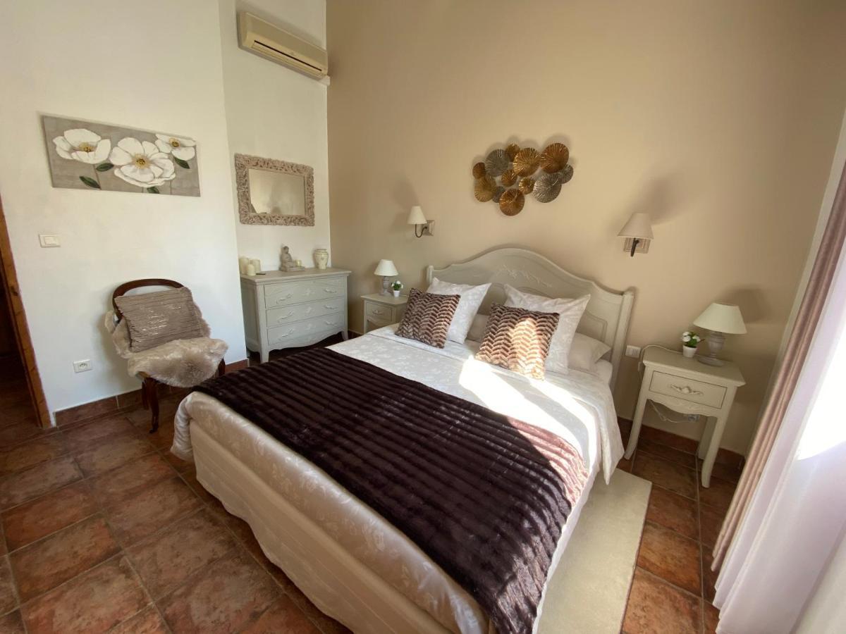 Mas Beau Soleil & Spa Cottages De Charme Avec Jacuzzi&Jardin Prives Сен-Ремі-де-Прованс Екстер'єр фото